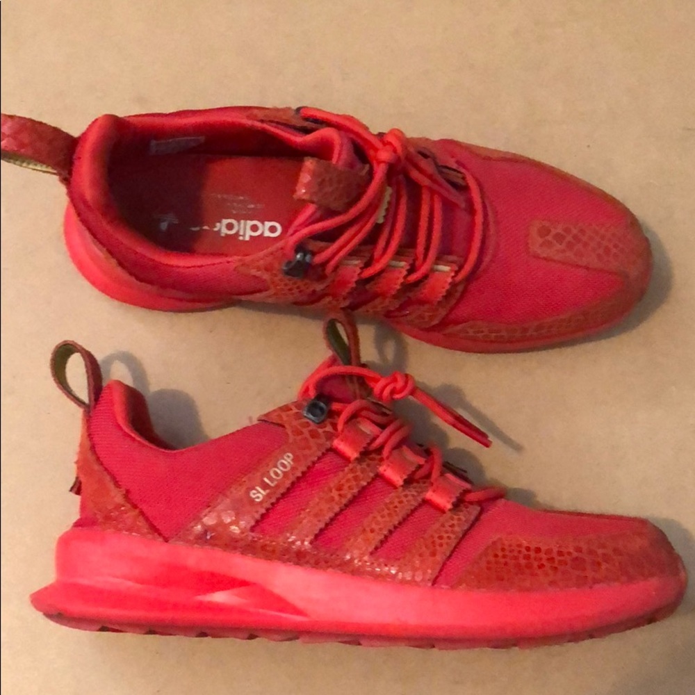 Adidas sneakers red